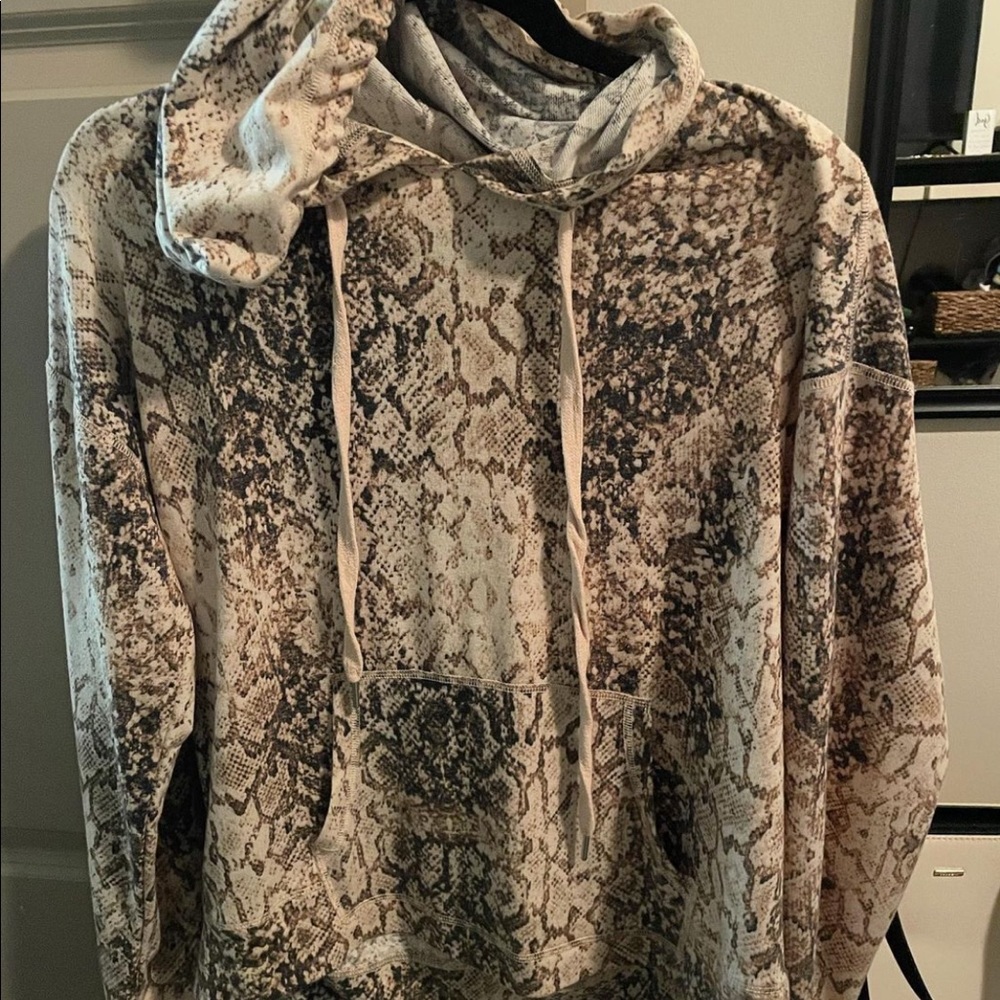 hooded Pullover